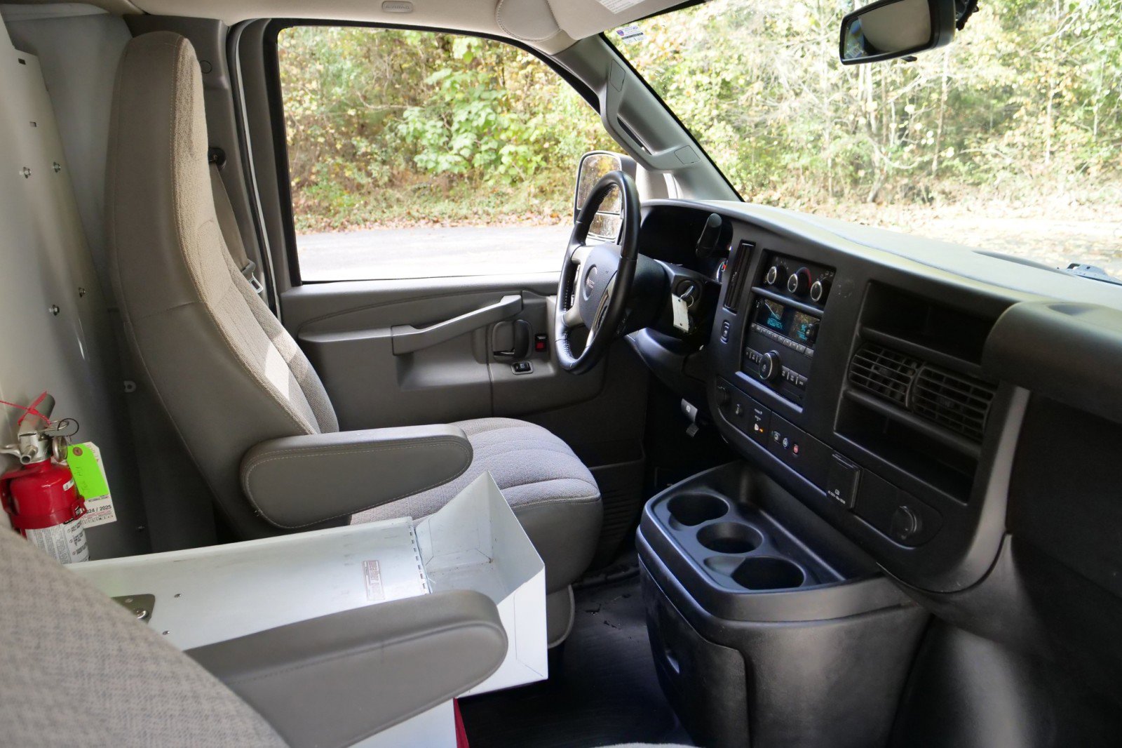 Used 2018 GMC Savana 3500 w/ Driver Convenience Package image 36