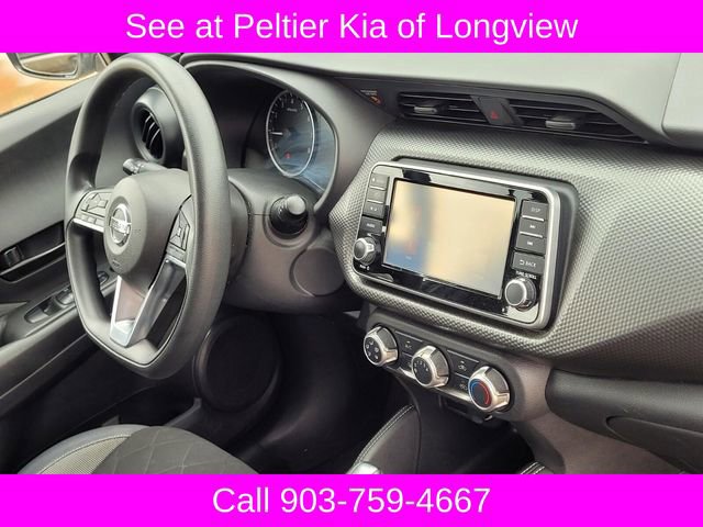 Used 2019 Nissan Kicks S FWD image 11