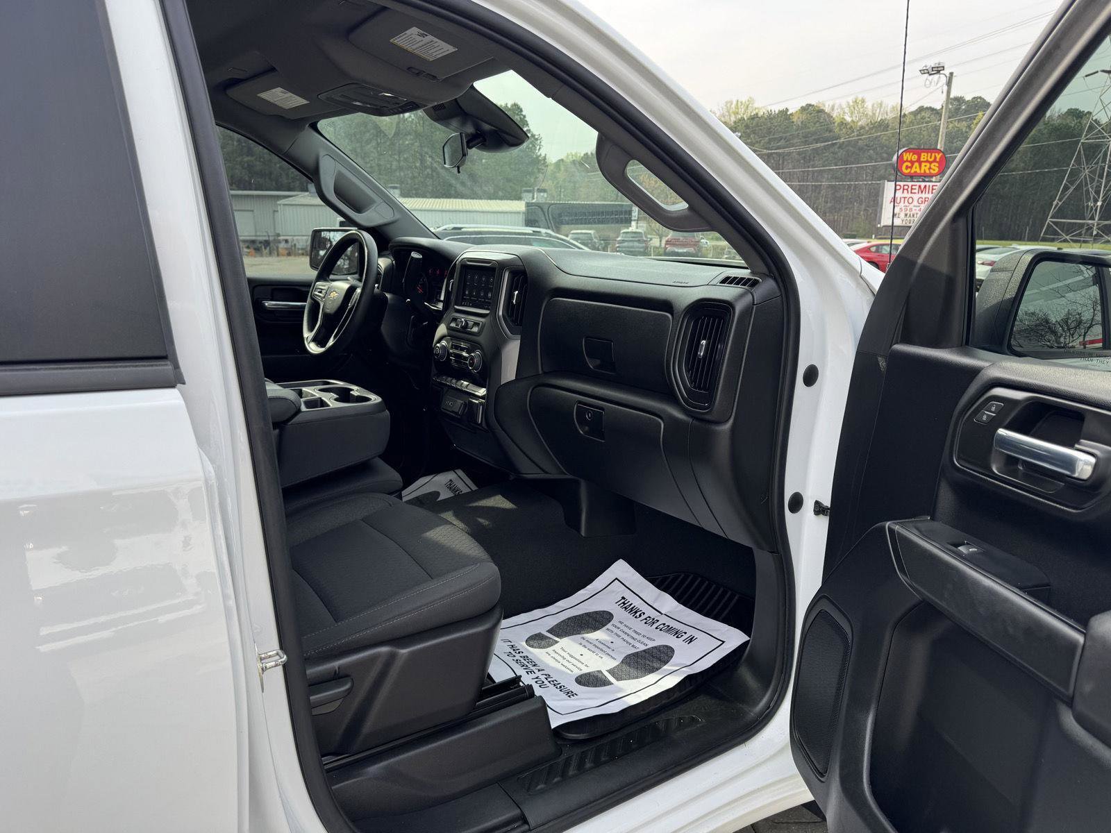 Used 2023 Chevrolet Silverado 1500 Custom image 16