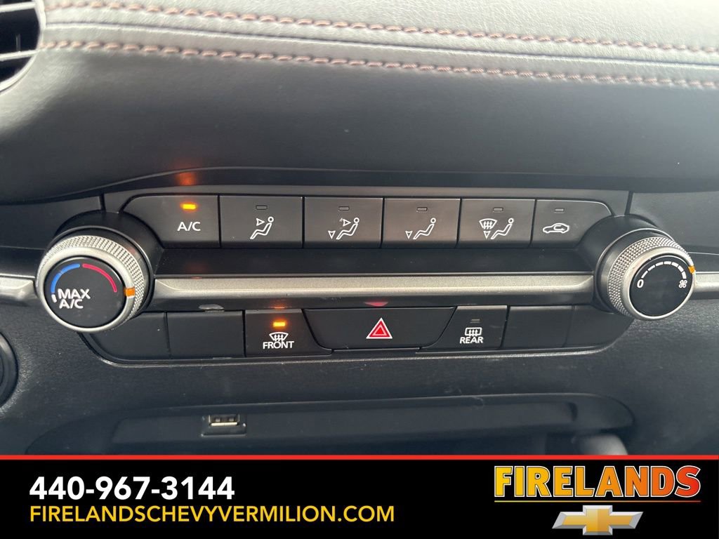 Used 2020 MAZDA MAZDA3 Sedan image 18