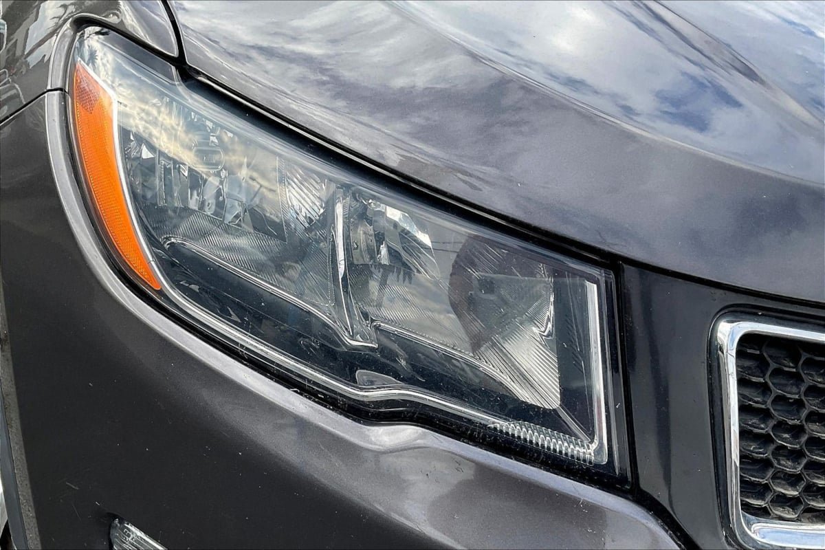 Used 2019 Jeep Compass Latitude w/ Popular Equipment Group FWD image 29