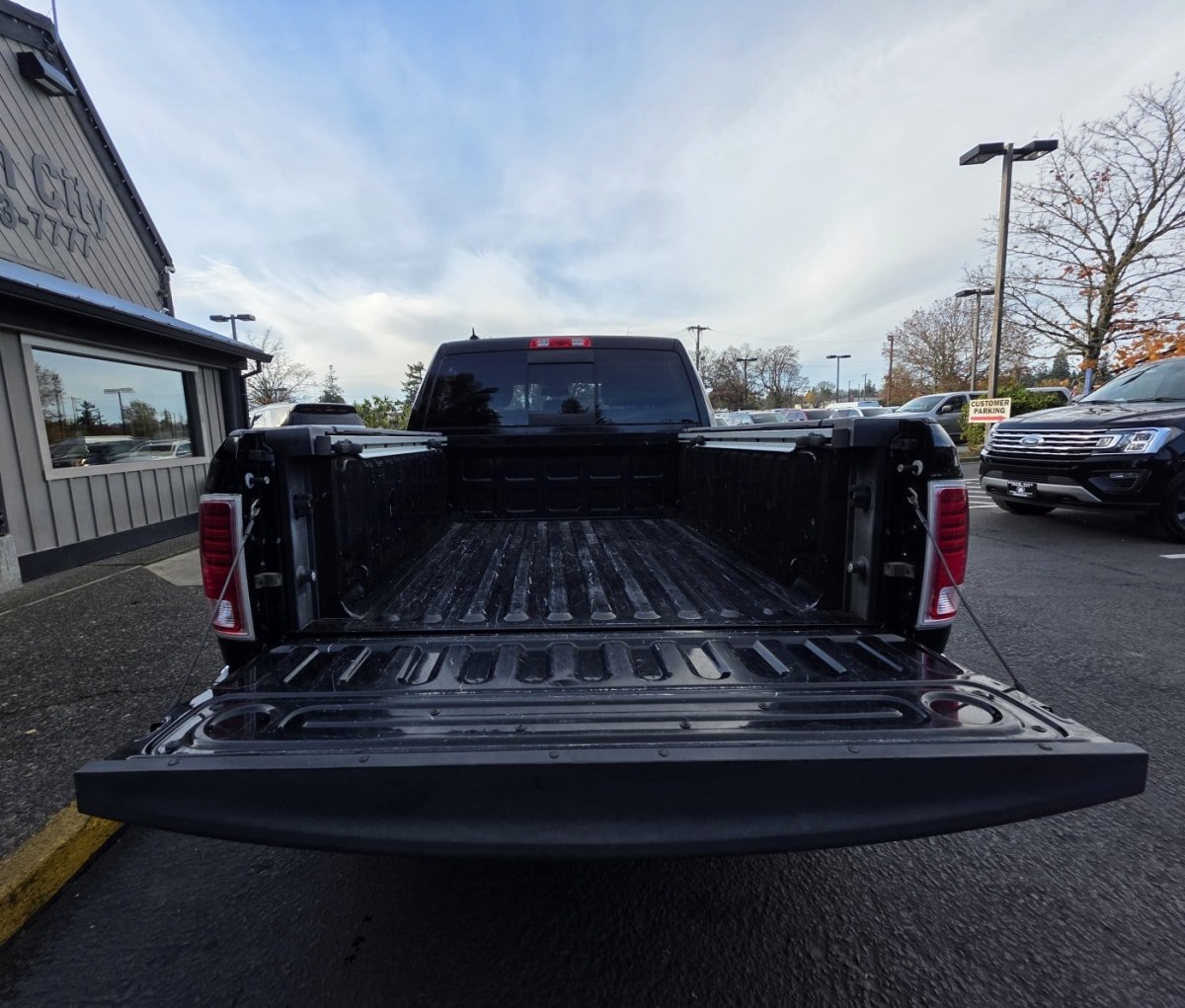 Used 2014 RAM 1500 Laramie AWD/4WD image 8