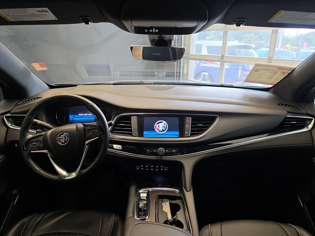 Used 2022 Buick Enclave Avenir FWD image 17