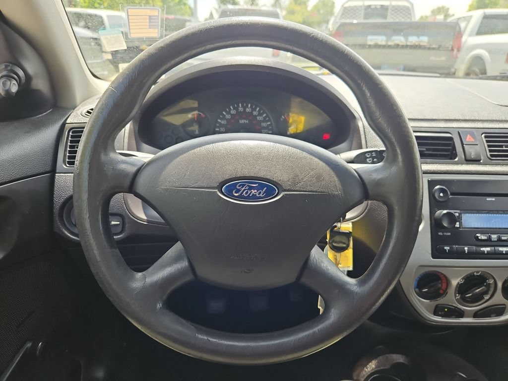 Used 2007 Ford Focus S FWD image 19