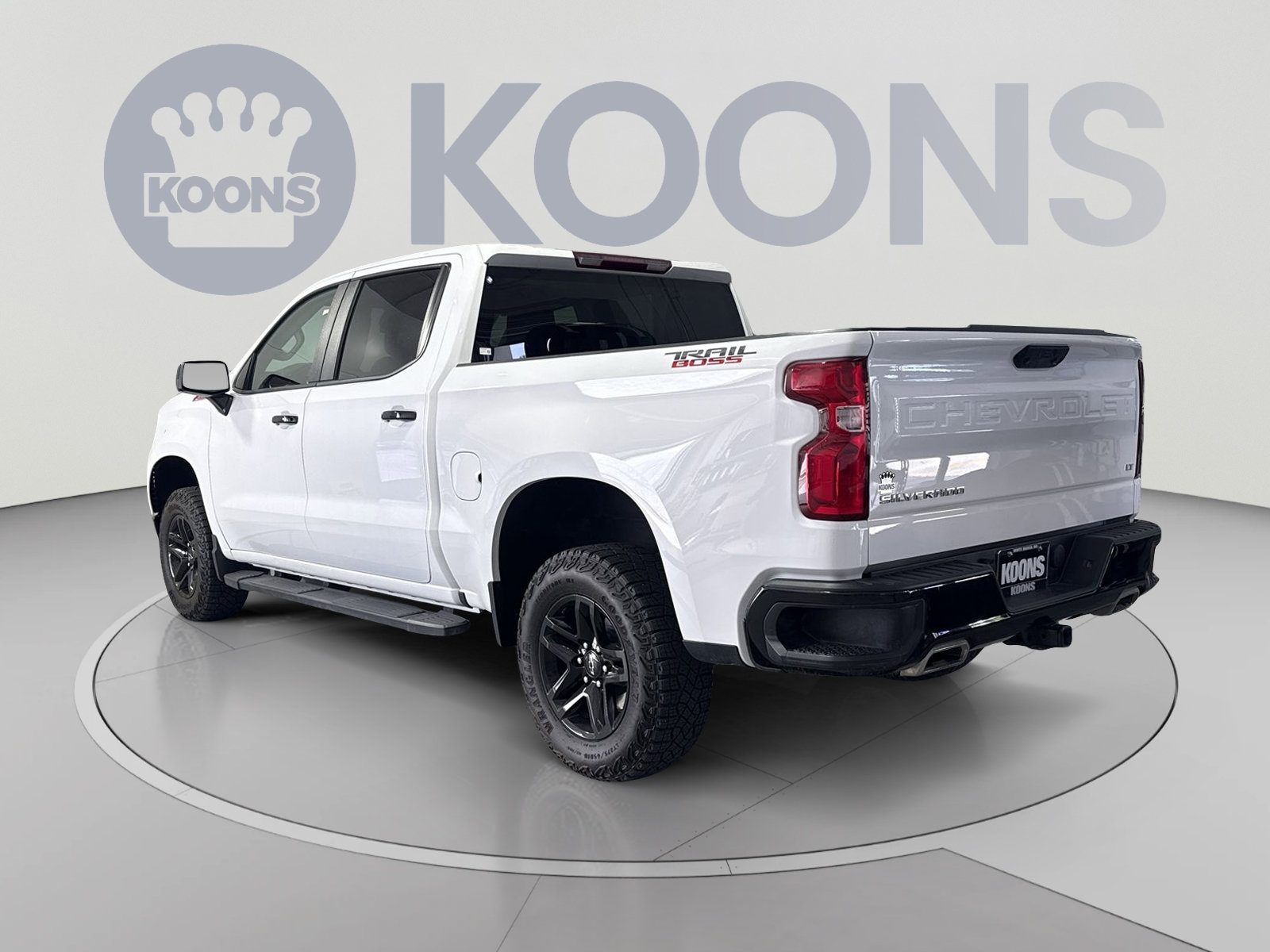 Used 2024 Chevrolet Silverado 1500 LT Trail Boss w/ Protection Package AWD/4WD image 8