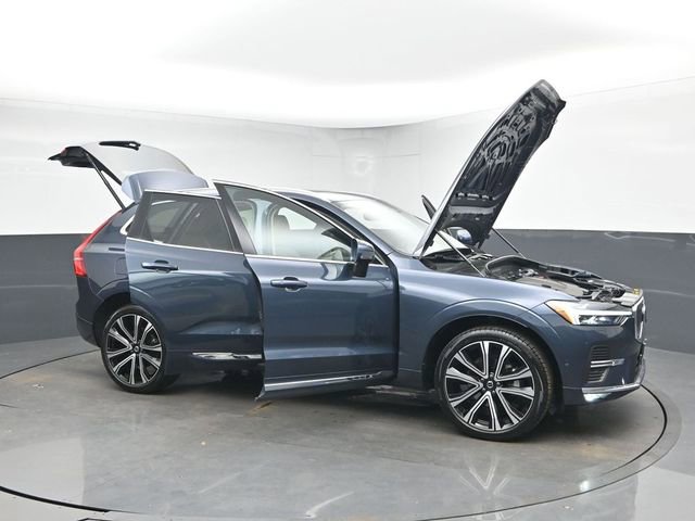 Used 2023 Volvo XC60 B5 Ultimate w/ Climate Package image 55