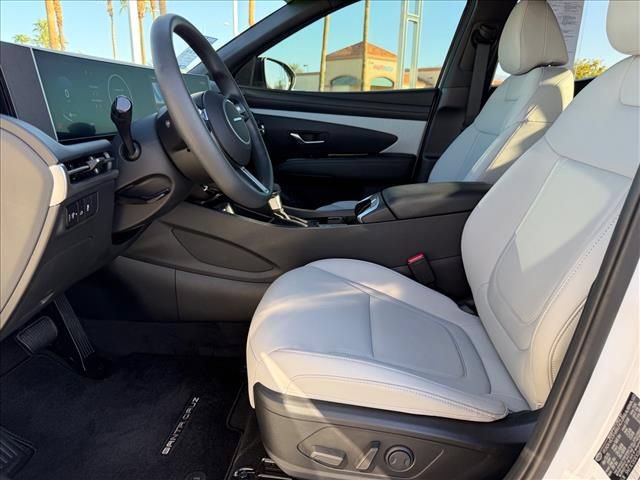 Used 2025 Hyundai Santa Cruz SEL AWD/4WD image 6