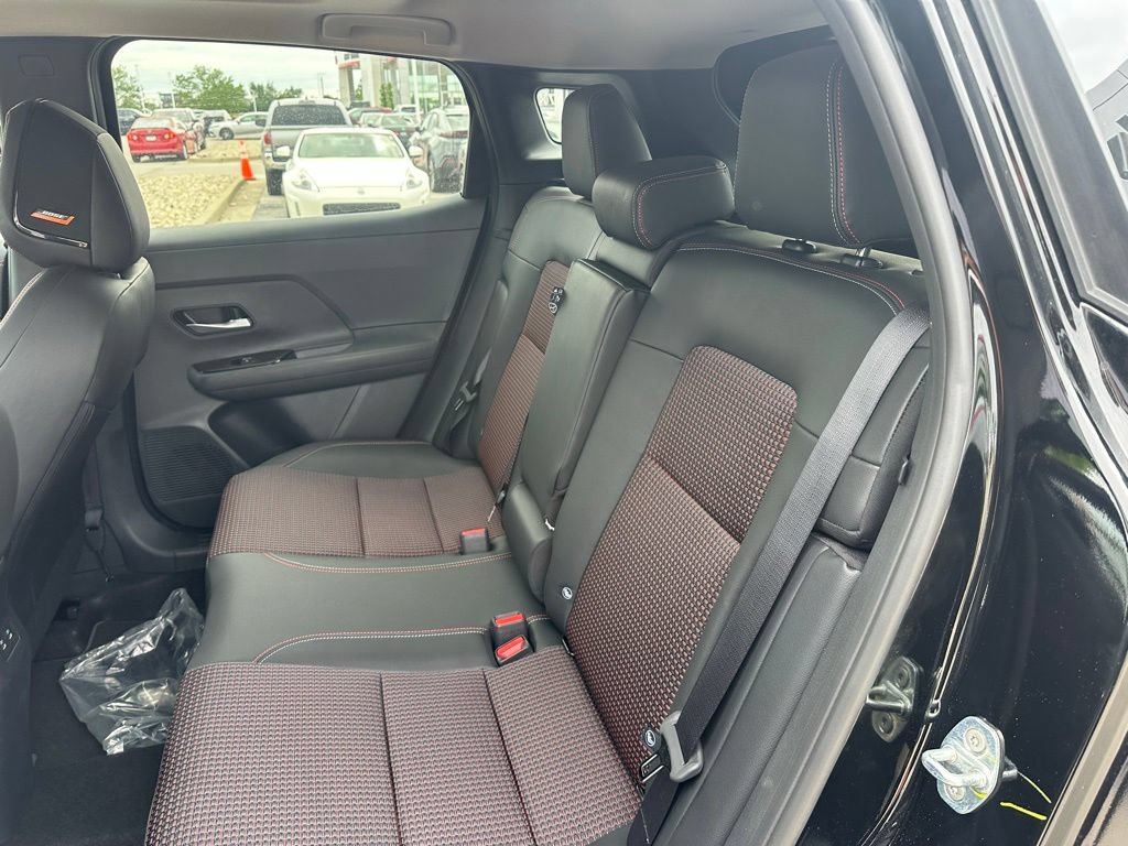 New 2026 Nissan Kicks SR w/ SR Premium Package AWD/4WD image 24