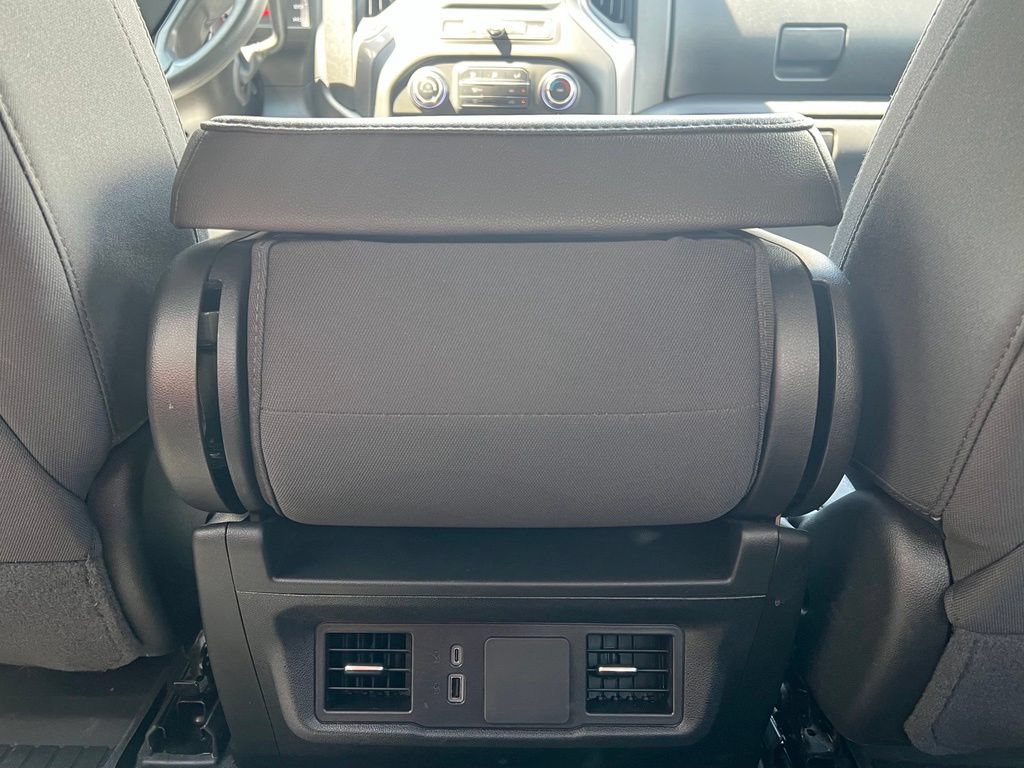 Used 2025 Chevrolet Silverado 2500 Custom w/ Custom Convenience Package AWD/4WD image 18