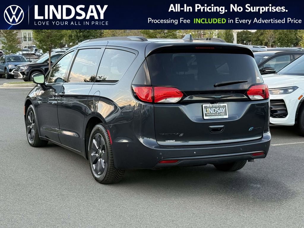 Used 2019 Chrysler Pacifica Limited w/ Advanced Safetytec Group FWD image 5