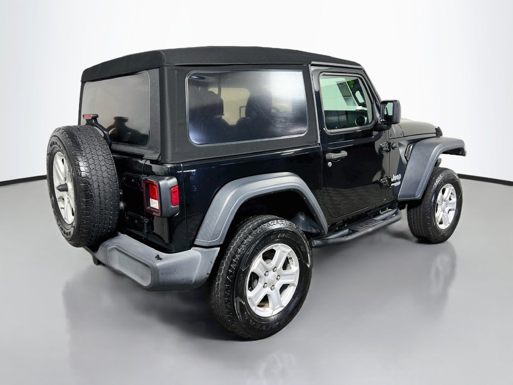Used 2018 Jeep Wrangler Sport AWD/4WD image 3