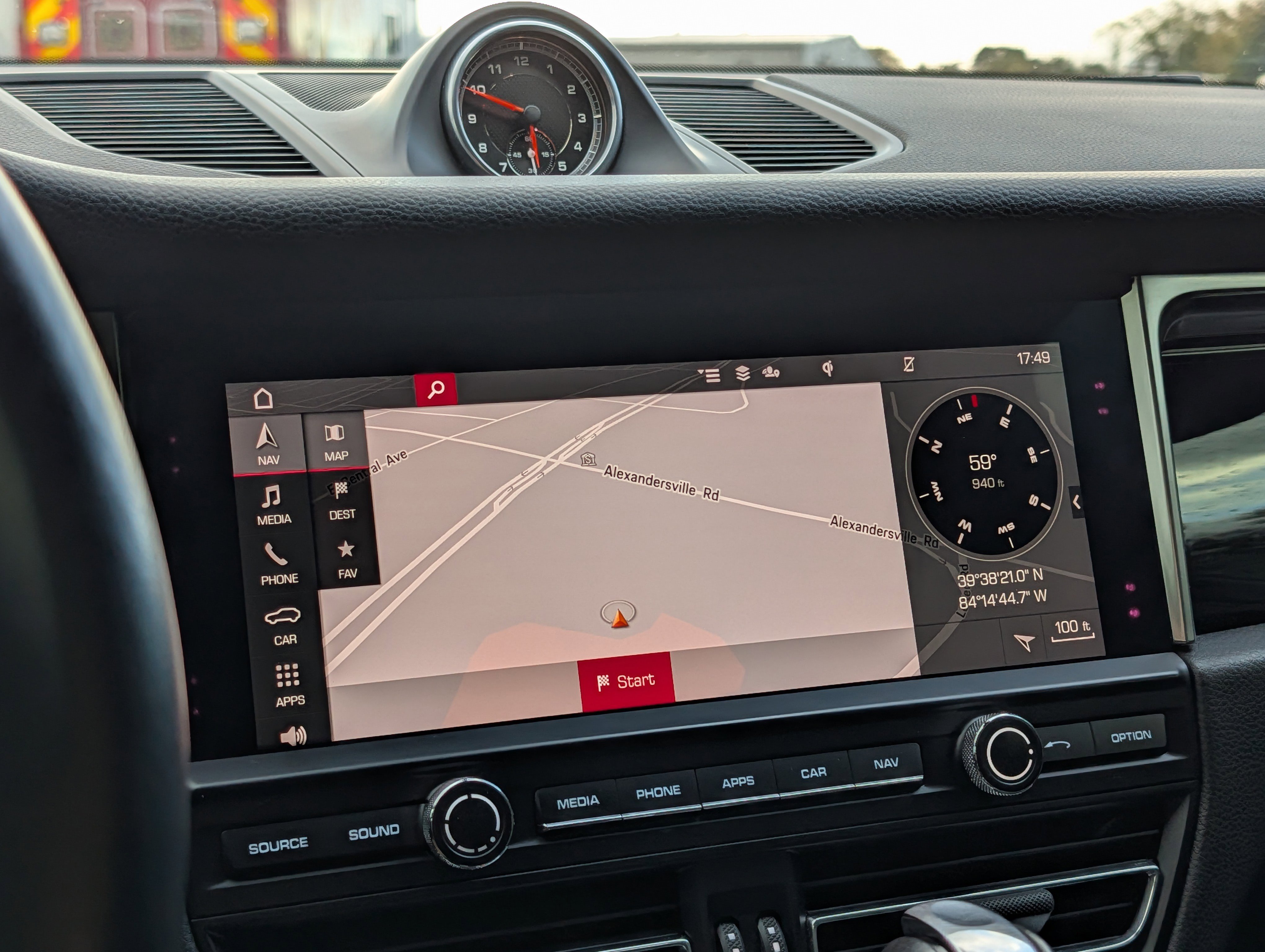 Used 2020 Porsche Macan S image 20