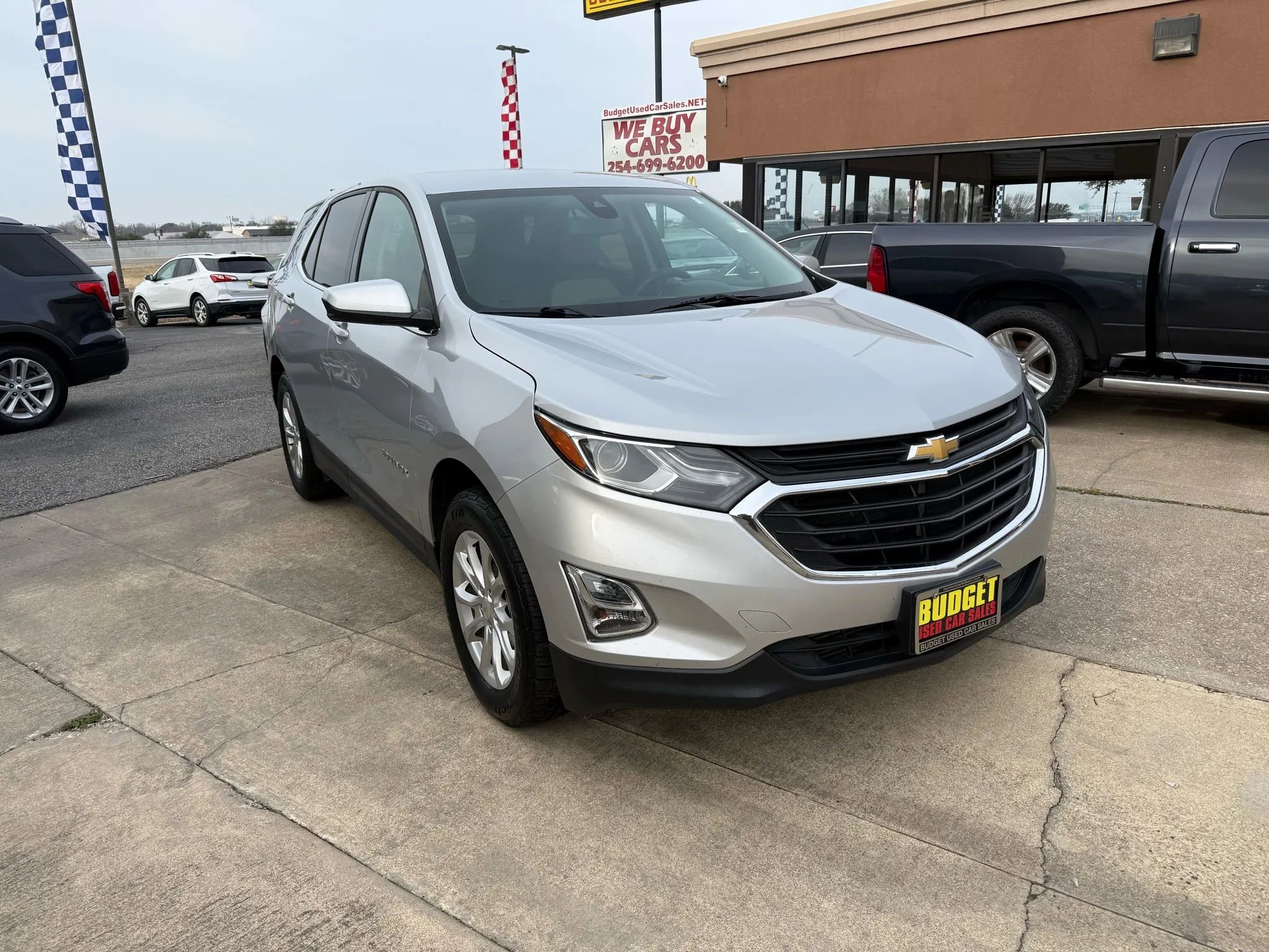 Used 2020 Chevrolet Equinox LT image 3