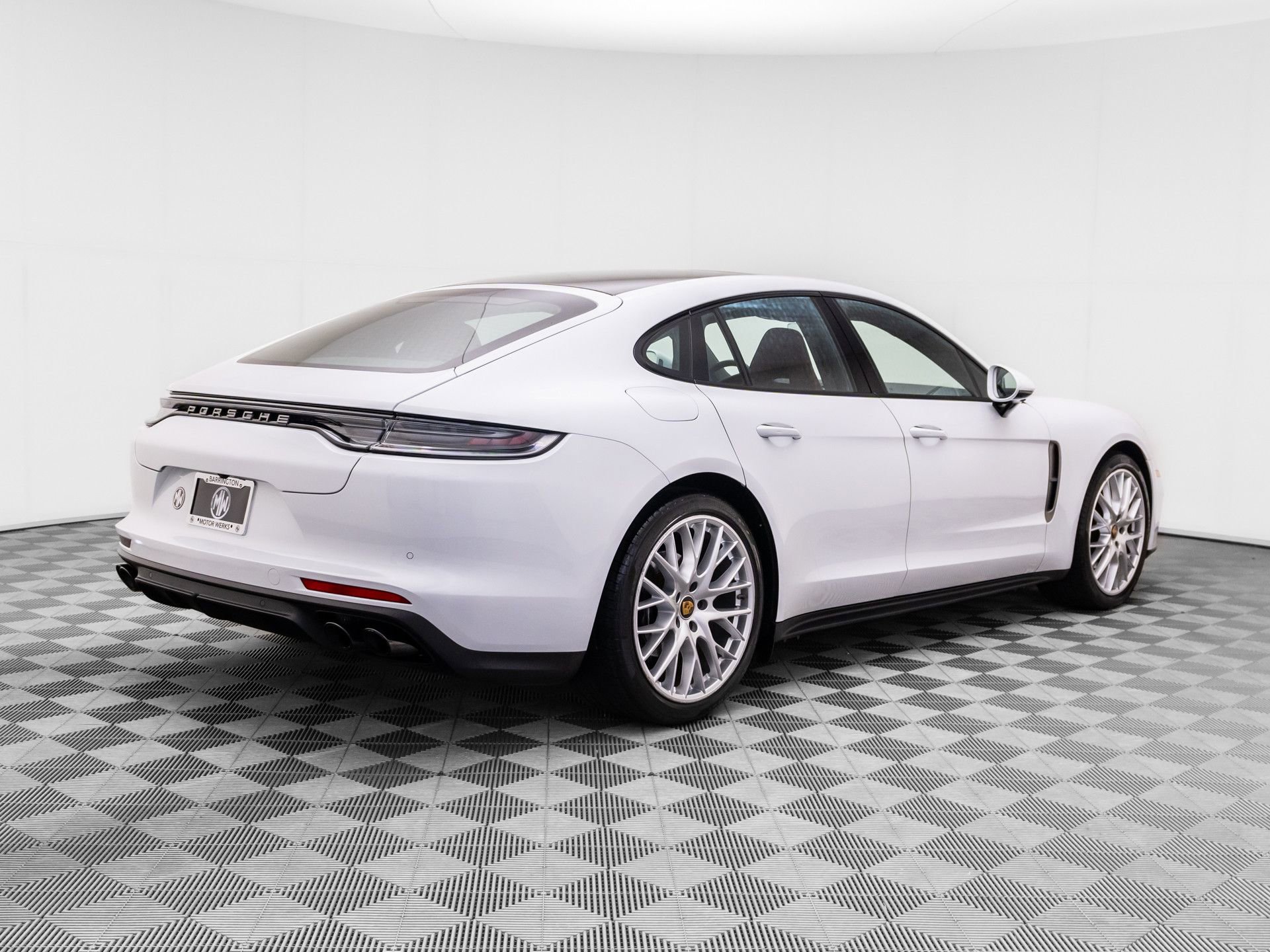 Certified 2022 Porsche Panamera 4 Platinum Edition AWD/4WD image 8