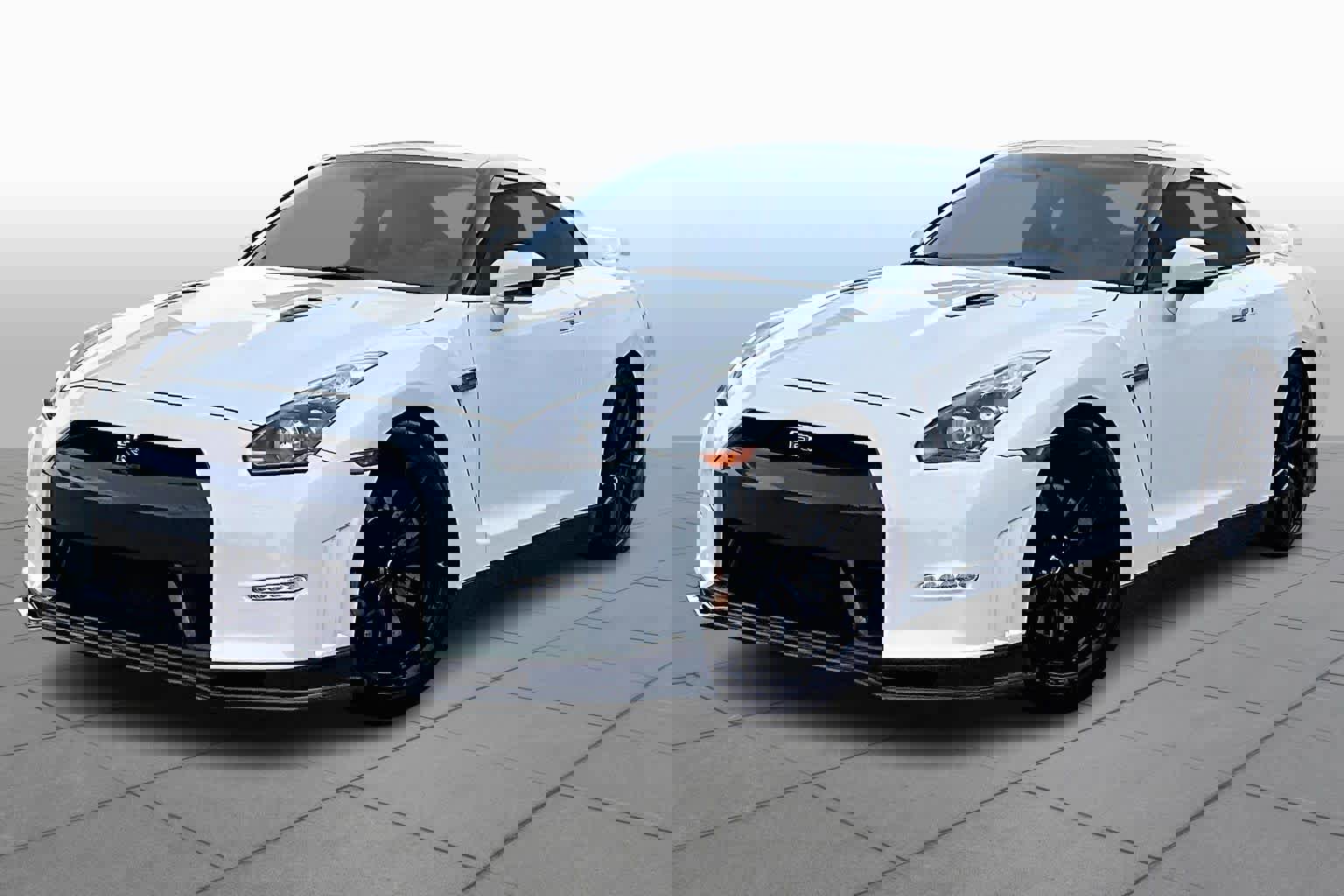 Used 2010 Nissan GT-R Premium image 1