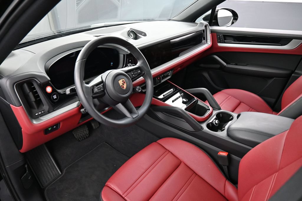 Certified 2026 Porsche Cayenne E-Hybrid Coupe AWD/4WD image 4