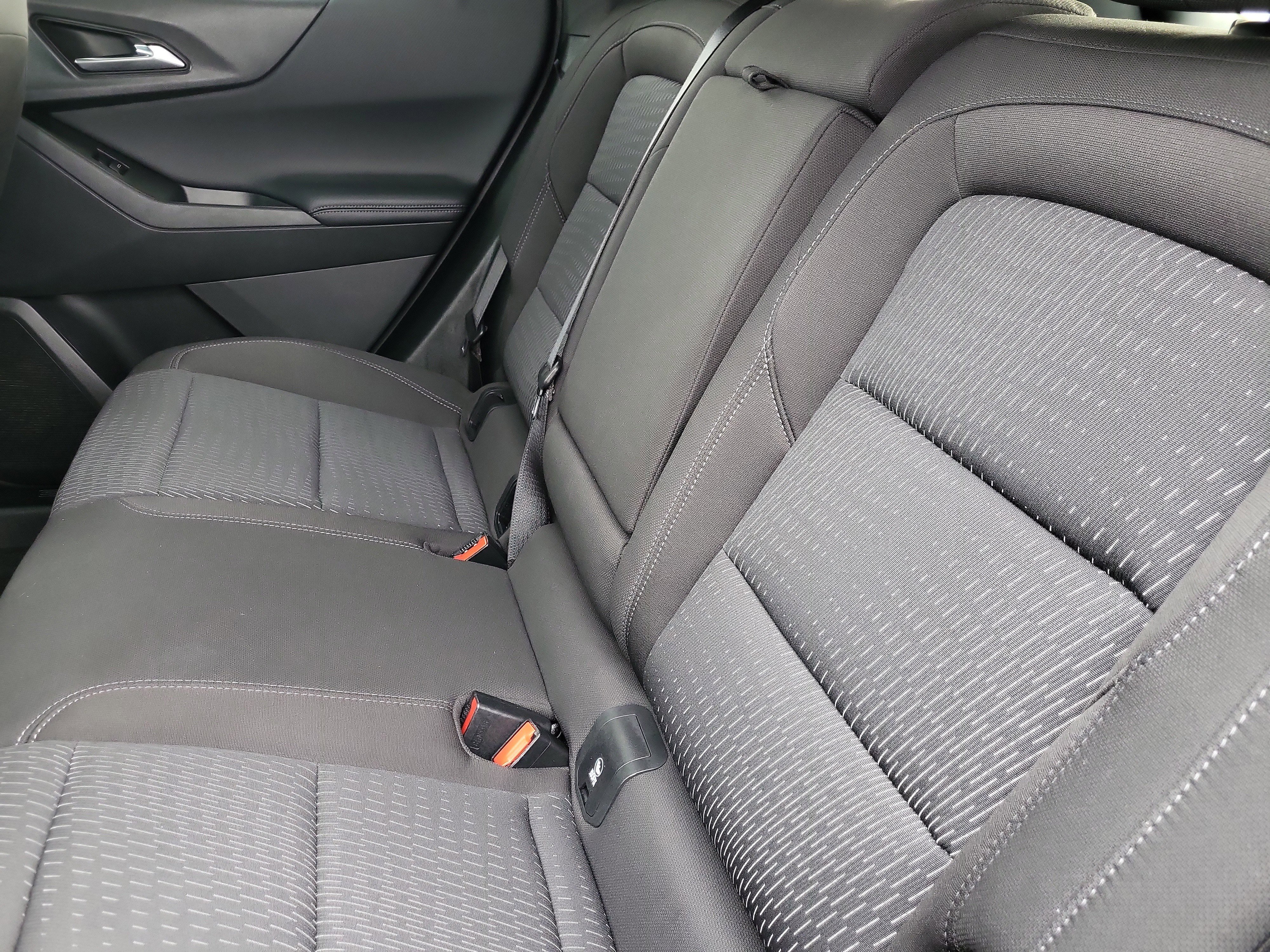 Certified 2025 Chevrolet Equinox LT w/ Safety and Technology Package image 15