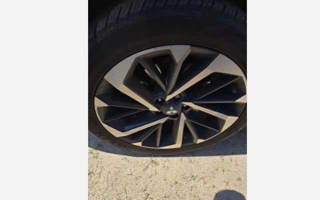 Used 2024 Mitsubishi Outlander SE AWD/4WD image 8