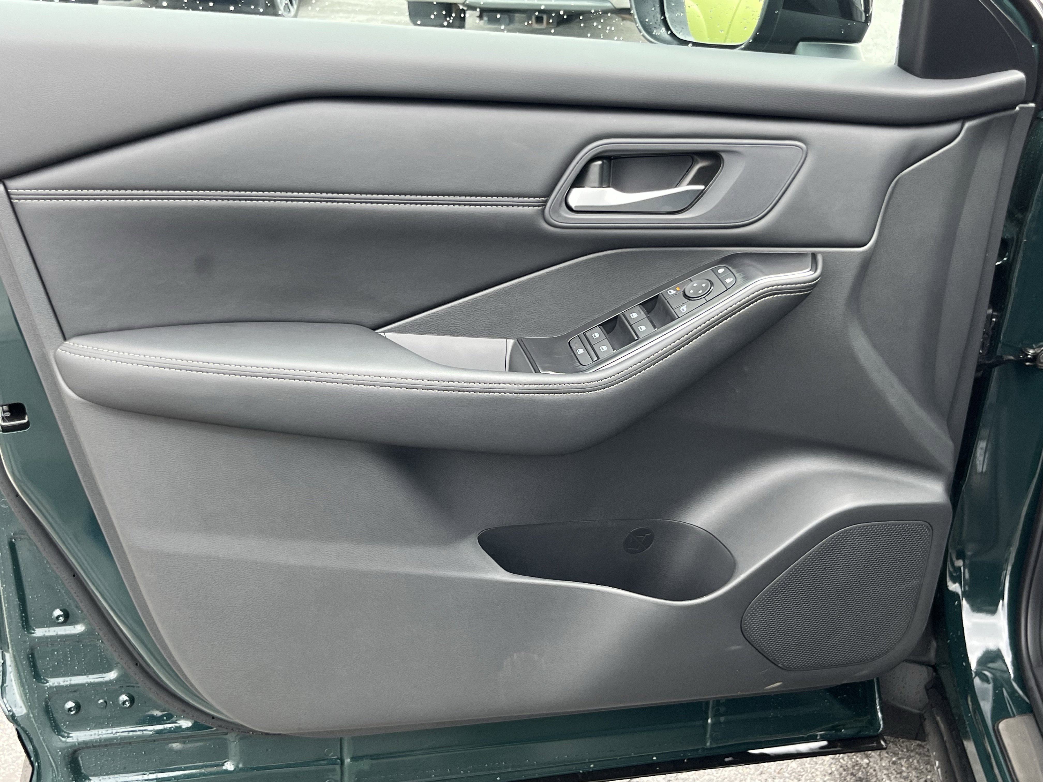 New 2026 Nissan Rogue SV AWD/4WD image 21