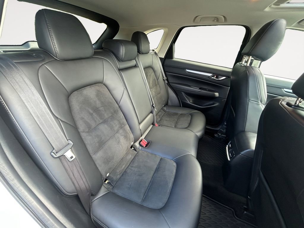 Used 2019 MAZDA CX-5 Touring image 11