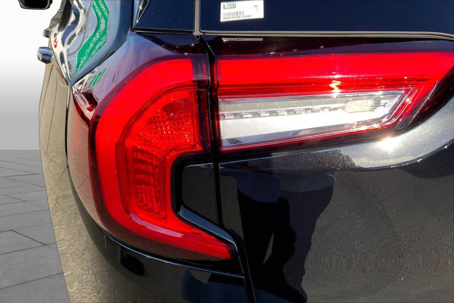 Certified 2022 GMC Terrain SLT AWD/4WD image 28