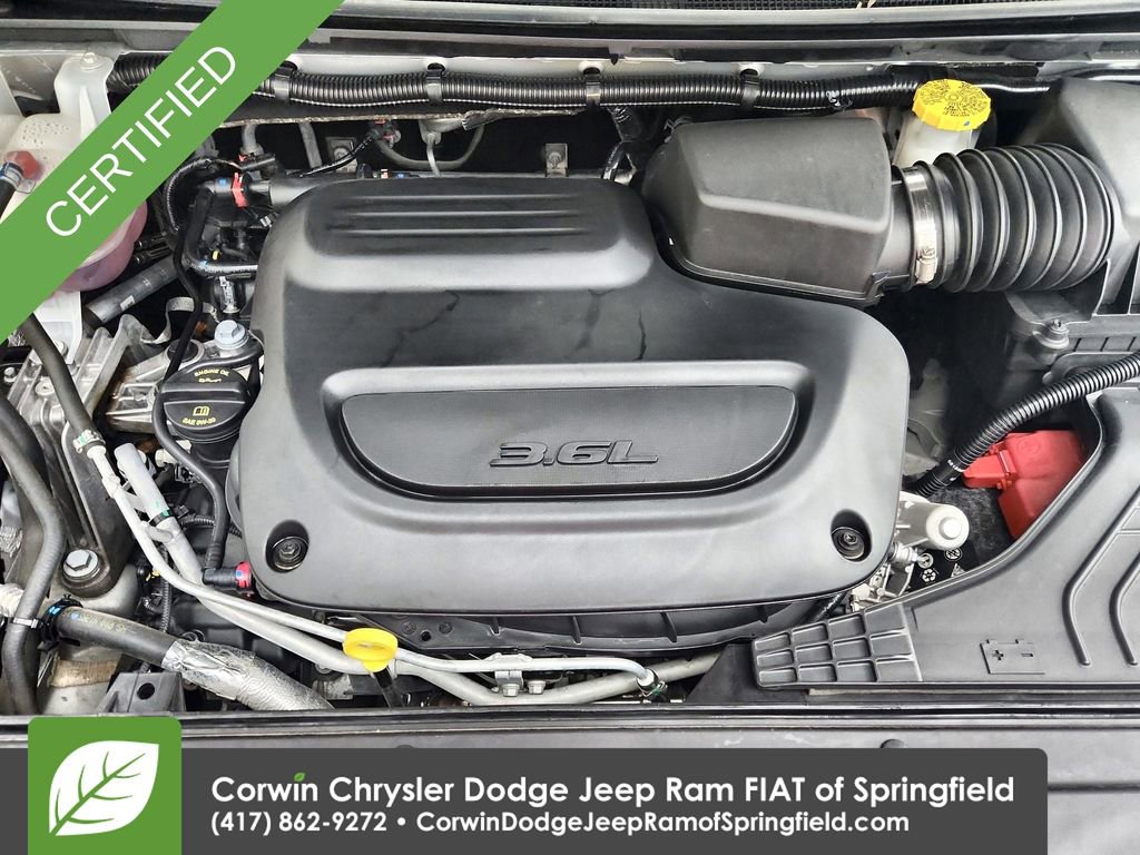 Used 2024 Chrysler Pacifica Touring-L FWD image 33