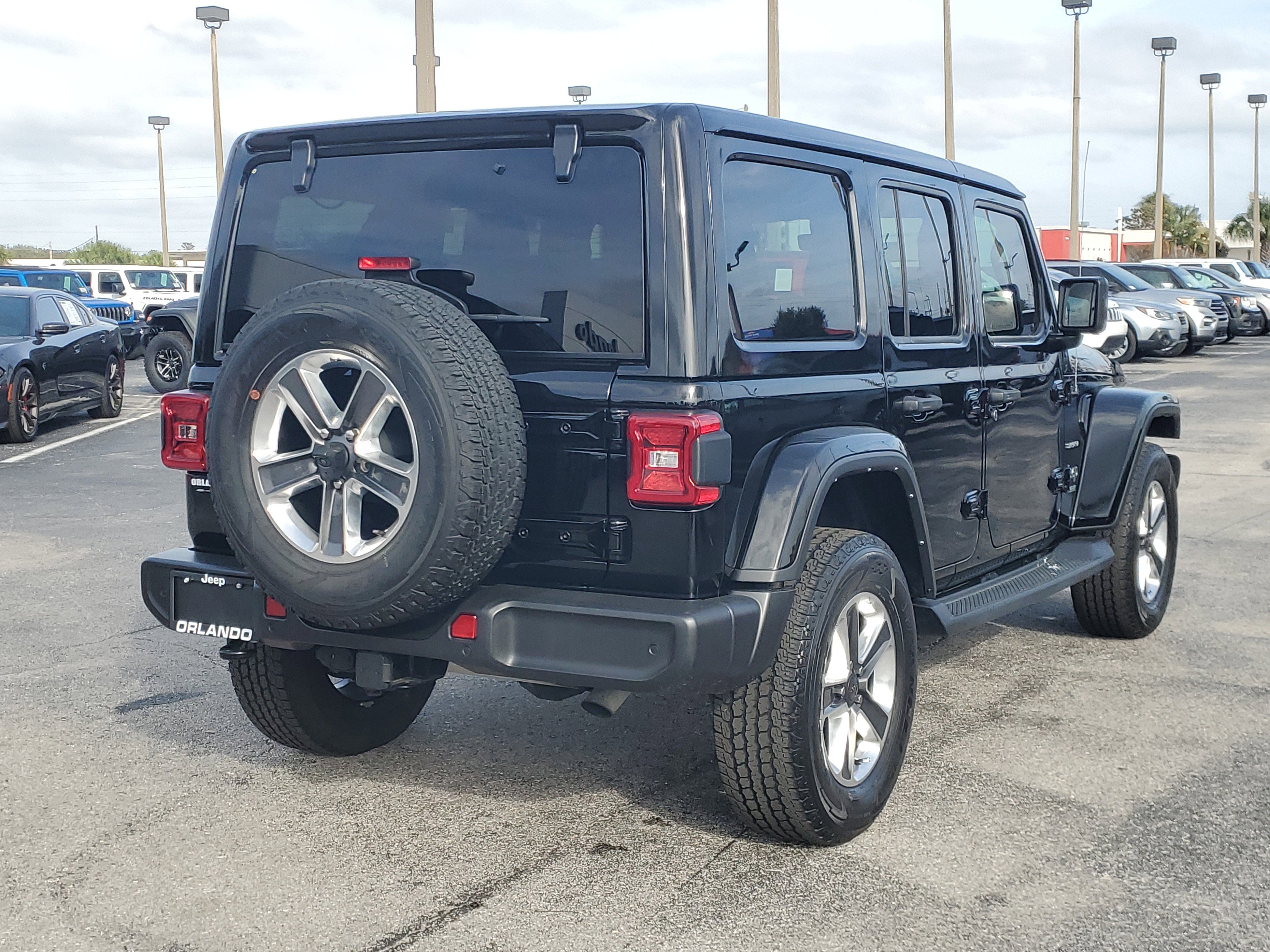 Used 2022 Jeep Wrangler Unlimited Sahara w/ LED Lighting Group image 8