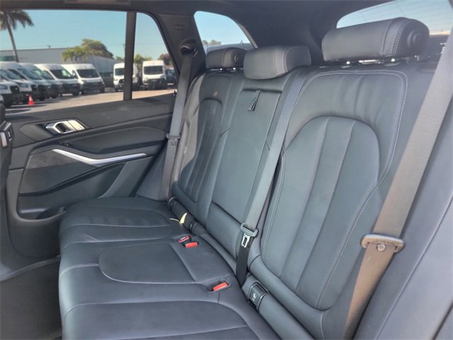 Used 2022 BMW X5 sDrive40i w/ M Sport Package image 8