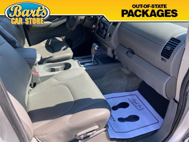 Used 2013 Nissan Frontier SL w/ Moonroof Pkg image 16