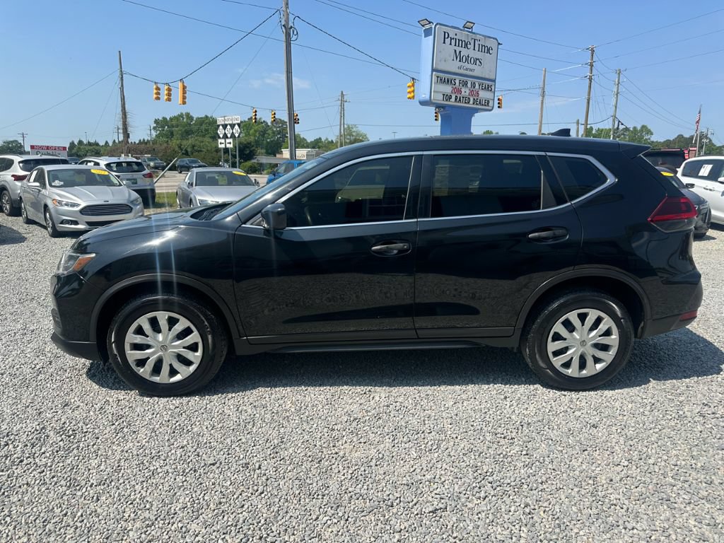 Used 2018 Nissan Rogue S AWD/4WD image 16