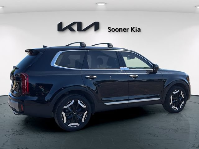 Used 2024 Kia Telluride S FWD image 7