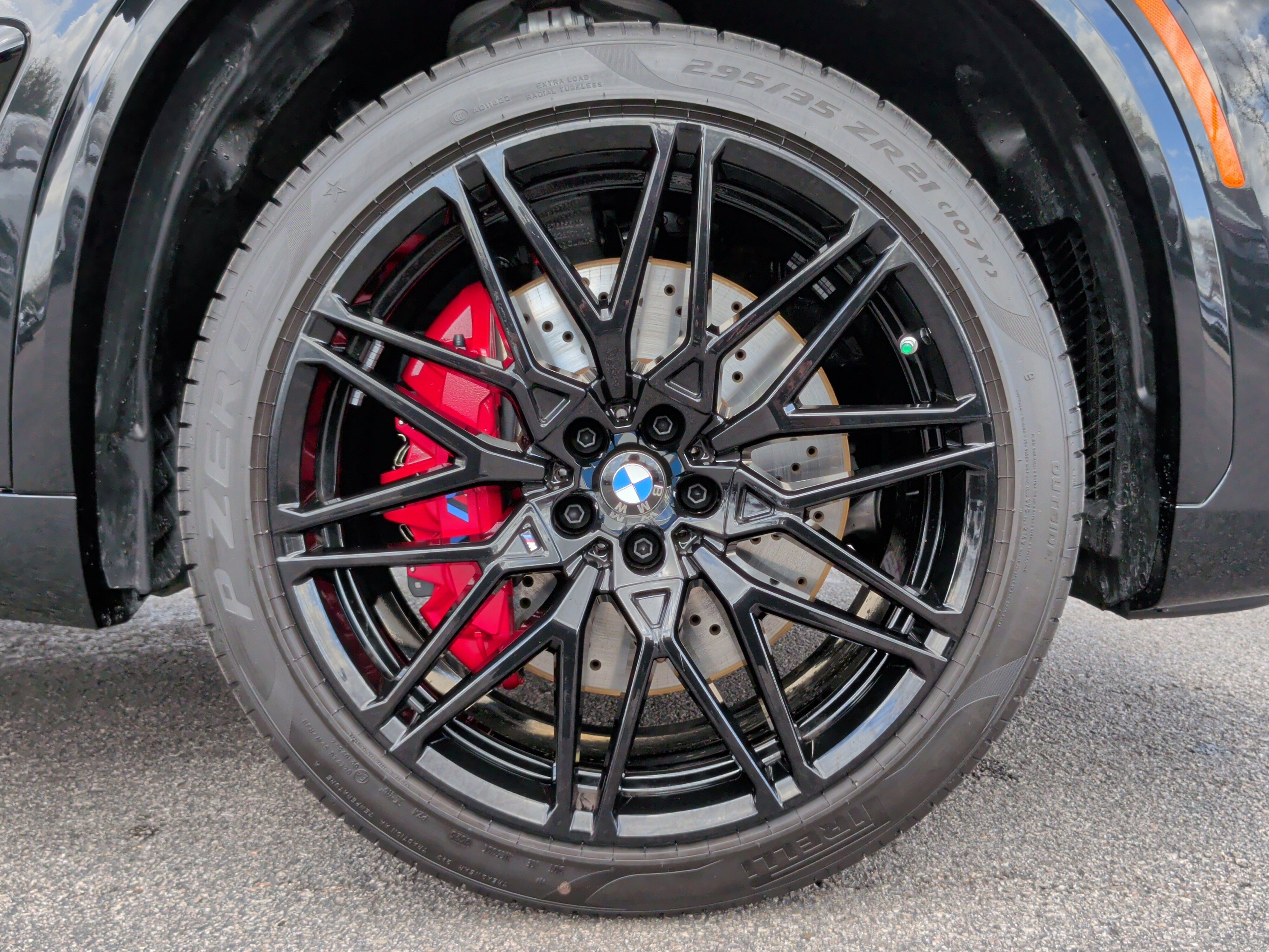 Used 2026 BMW X5 M Competition w/ Executive Package image 15