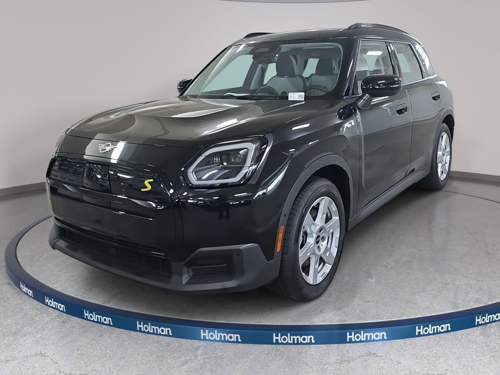 Used 2025 MINI Cooper Countryman SE image 1