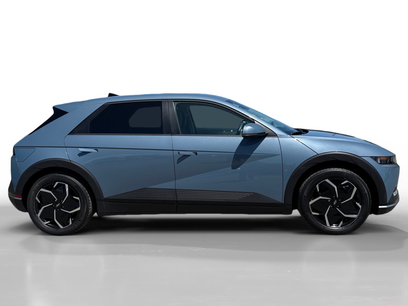 Certified 2024 Hyundai Ioniq 5 SEL RWD image 6