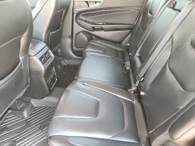 Used 2019 Ford Edge Titanium w/ Cargo Accessory Package AWD/4WD image 31
