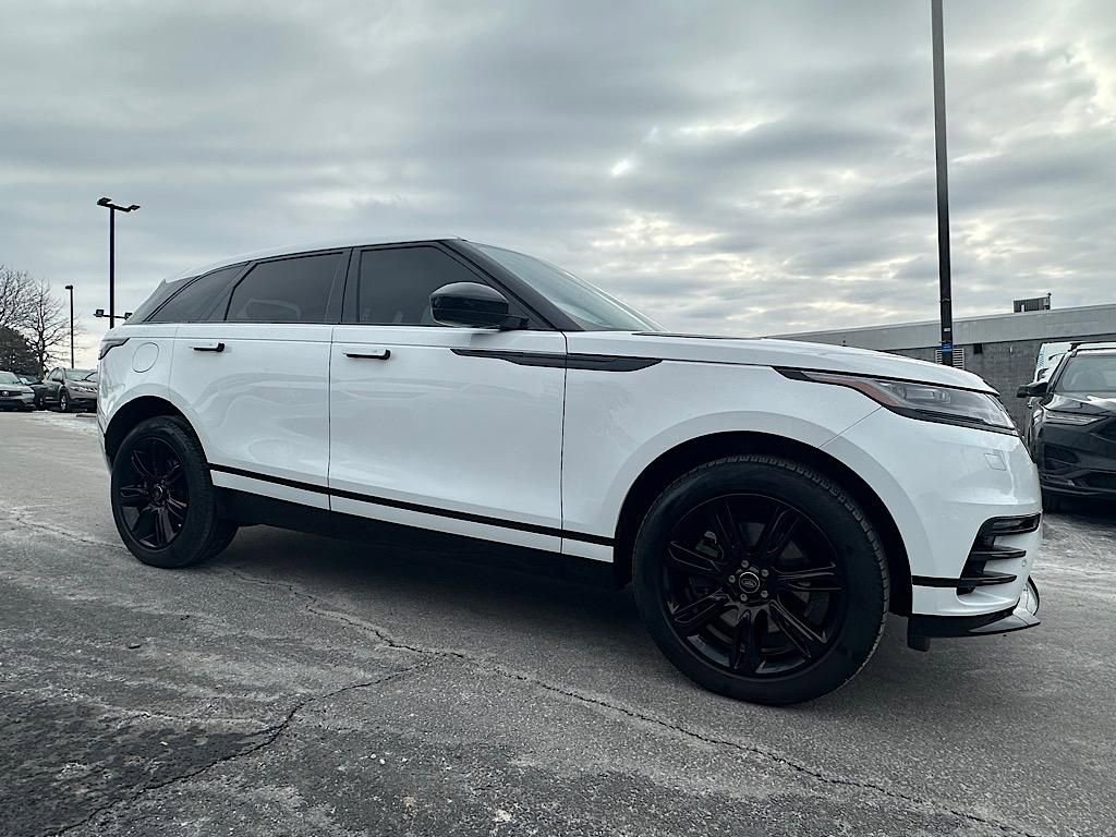 Used 2023 Land Rover Range Rover Velar R-Dynamic S image 11