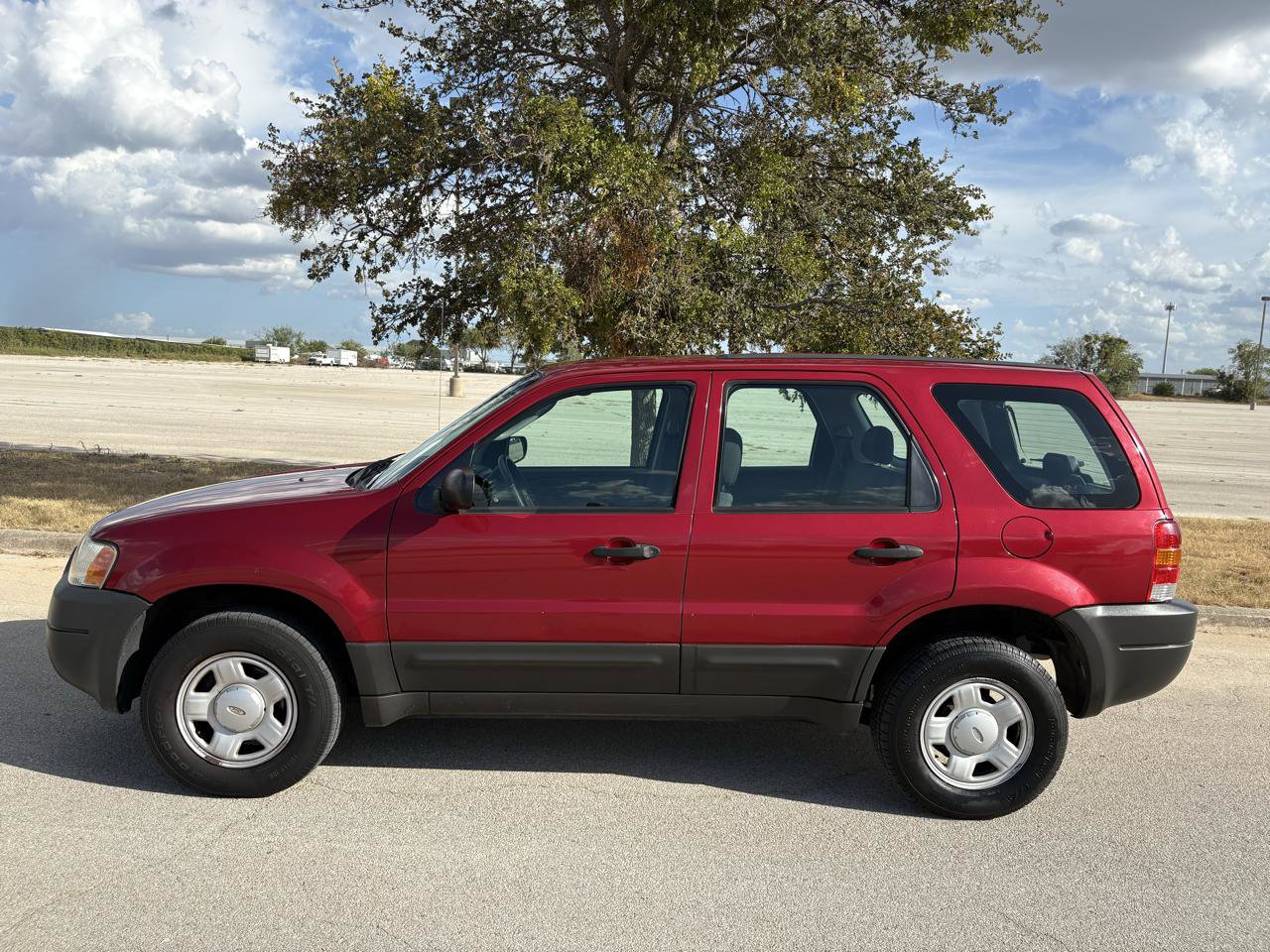 Used 2004 Ford Escape XLS FWD image 13
