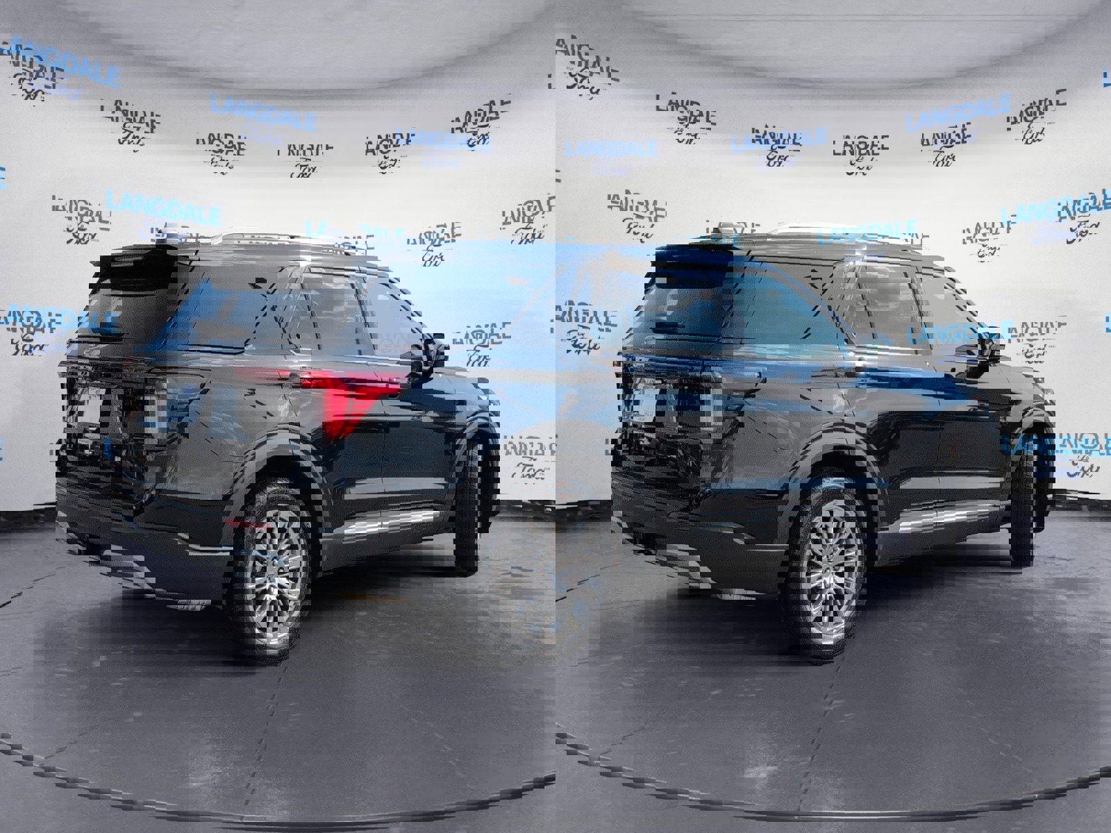 New 2026 Ford Explorer Platinum image 4