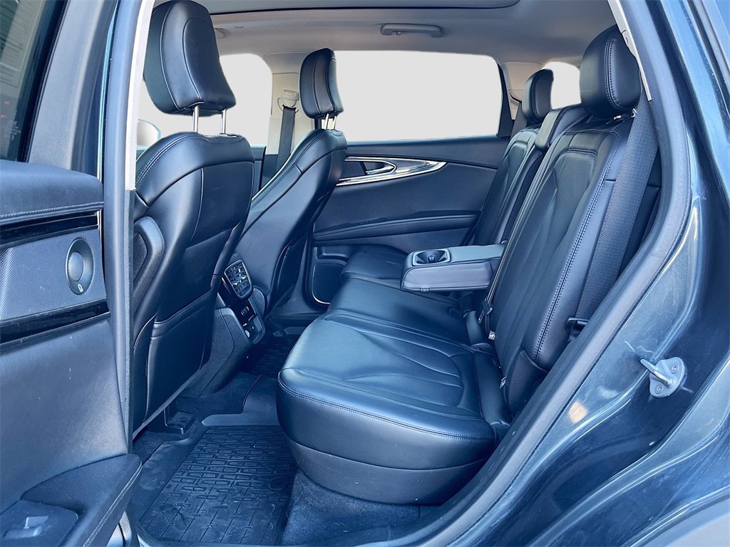 Used 2023 Lincoln Nautilus Reserve w/ Equipment Group 201A image 26