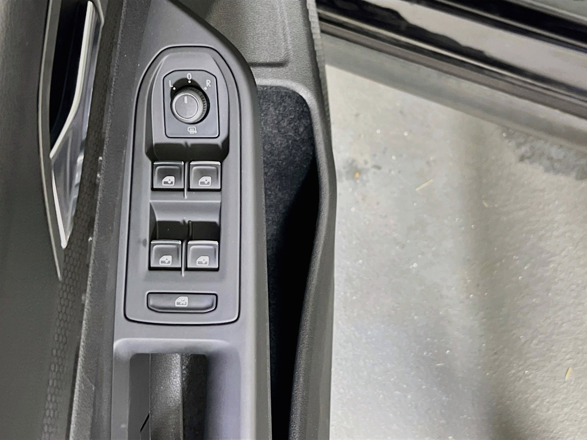 Used 2022 Volkswagen GTI SE w/ SE Leather Package image 18