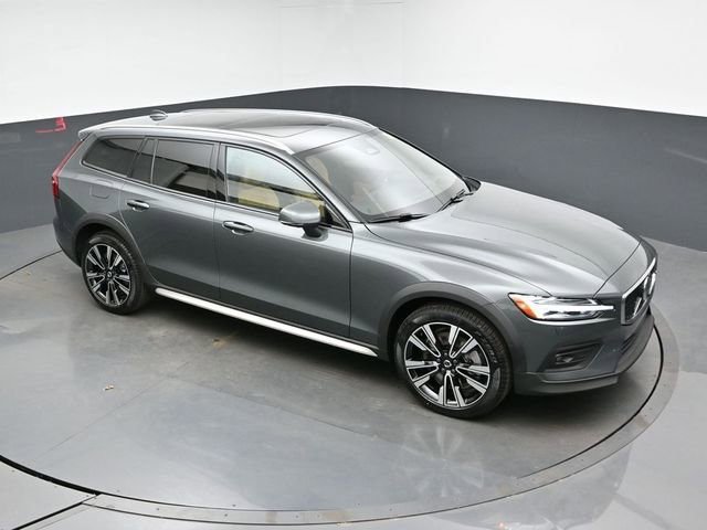 New 2026 Volvo V60 B5 Cross Country Ultra w/ Protection Package Premier AWD/4WD image 47