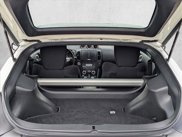 Used 2020 Nissan 370Z Coupe image 15