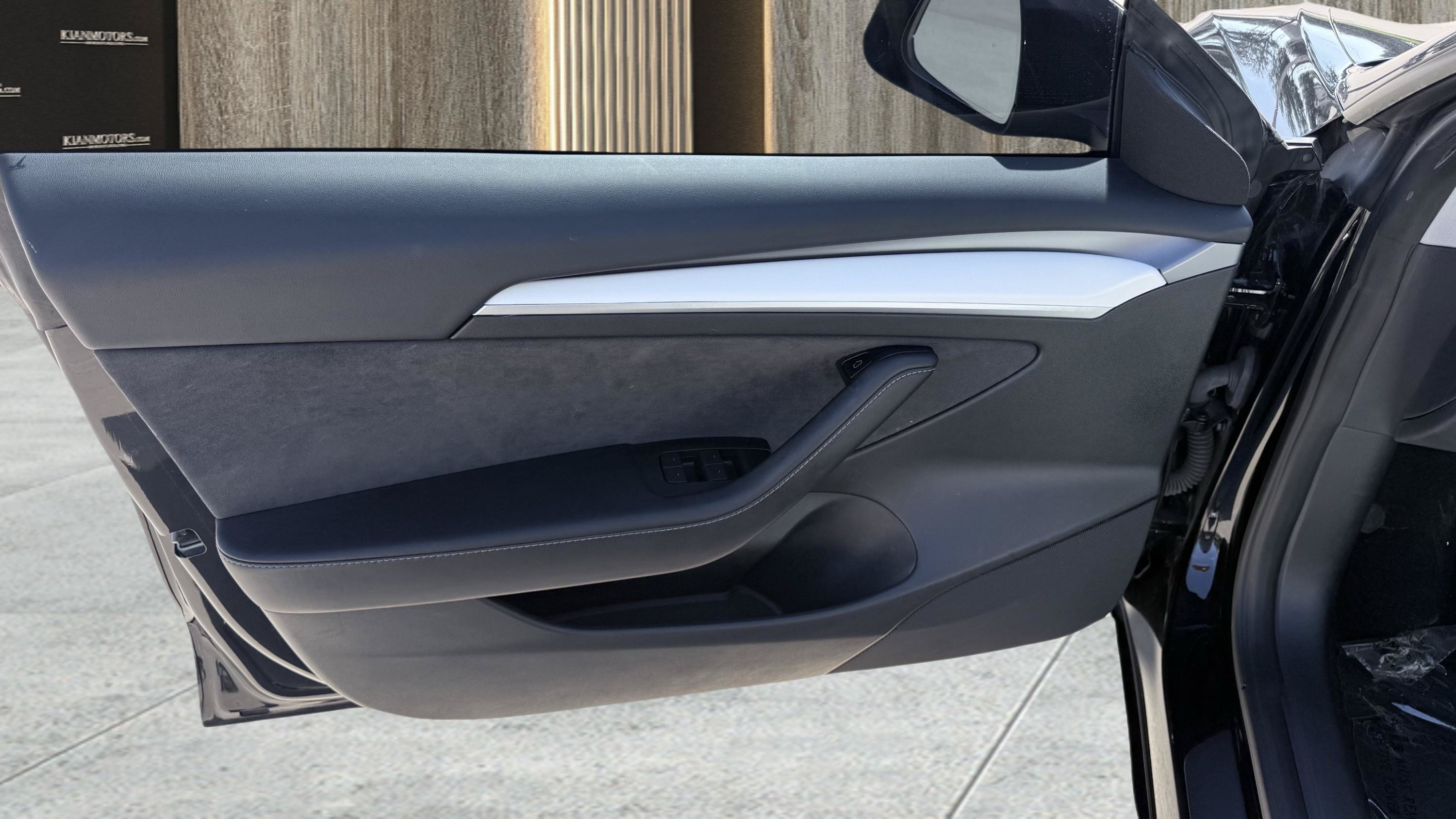 Used 2023 Tesla Model 3 Standard Range RWD image 15