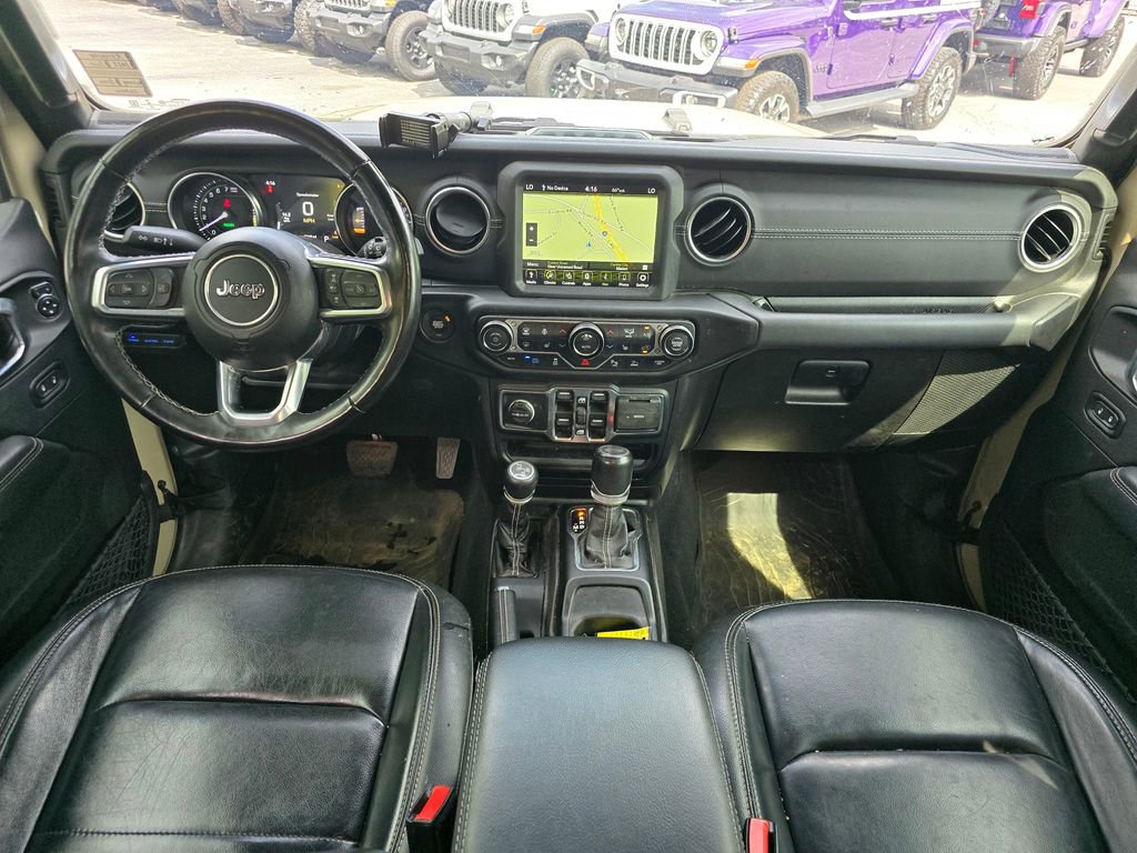 Used 2022 Jeep Wrangler Unlimited Sahara w/ Cold Weather Group AWD/4WD image 5