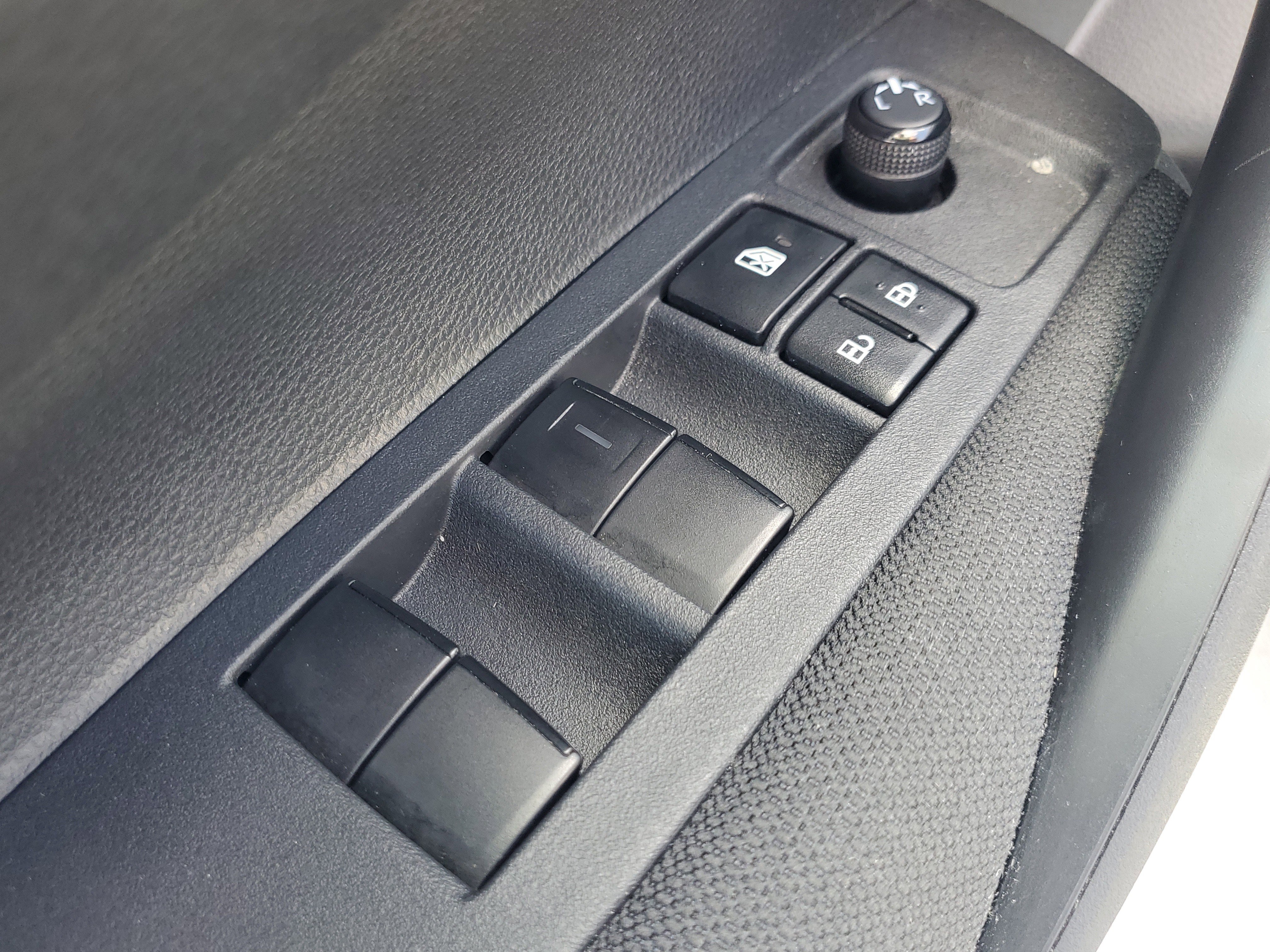 Certified 2023 Toyota Corolla LE image 18