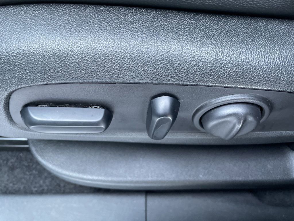 Used 2020 Chevrolet Equinox Premier w/ LPO, Floor Liner Package image 15