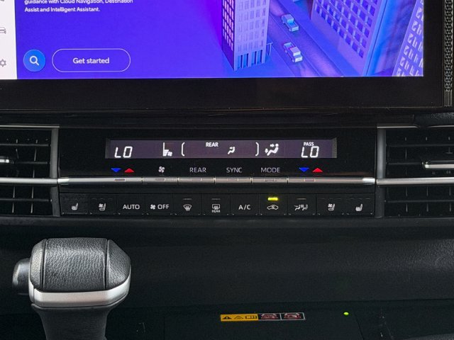 Certified 2025 Toyota Sienna Platinum AWD/4WD image 24