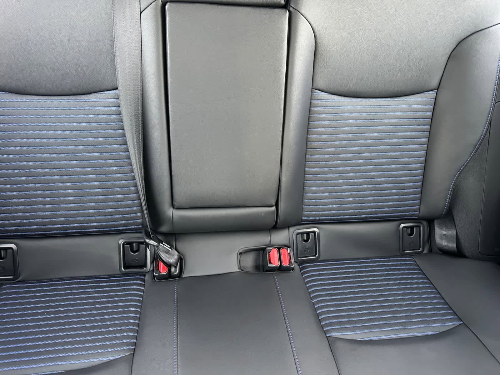 Used 2025 Toyota Corolla Cross AWD Hybrid image 17