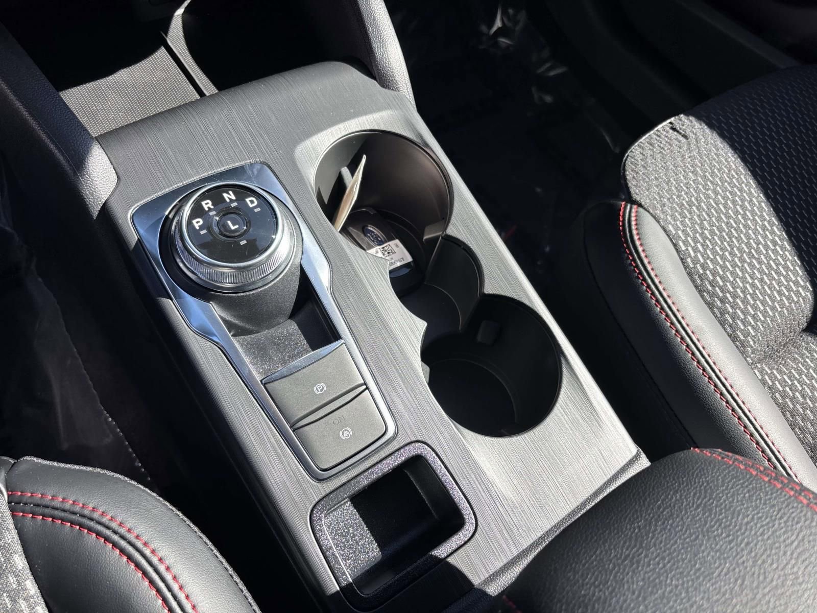 New 2026 Ford Escape ST-Line w/ Tech Pack #1 image 25