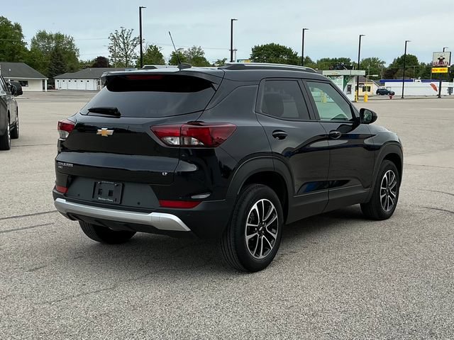 Used 2025 Chevrolet TrailBlazer LT w/ Driver Confidence Package AWD/4WD image 18